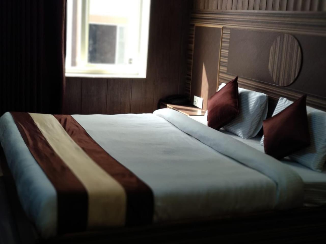 Hotel Pardesi Haridwār Esterno foto