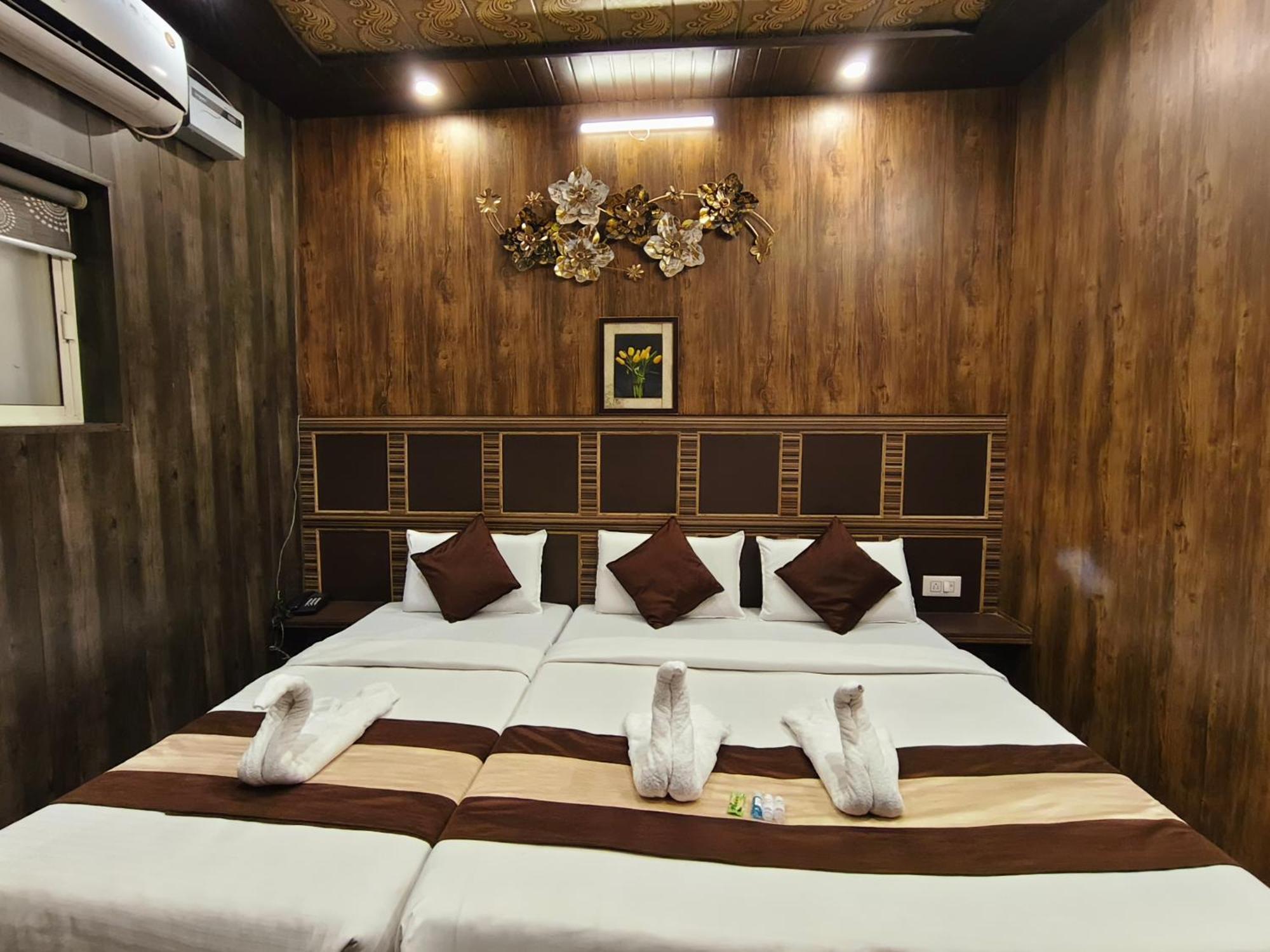 Hotel Pardesi Haridwār Esterno foto