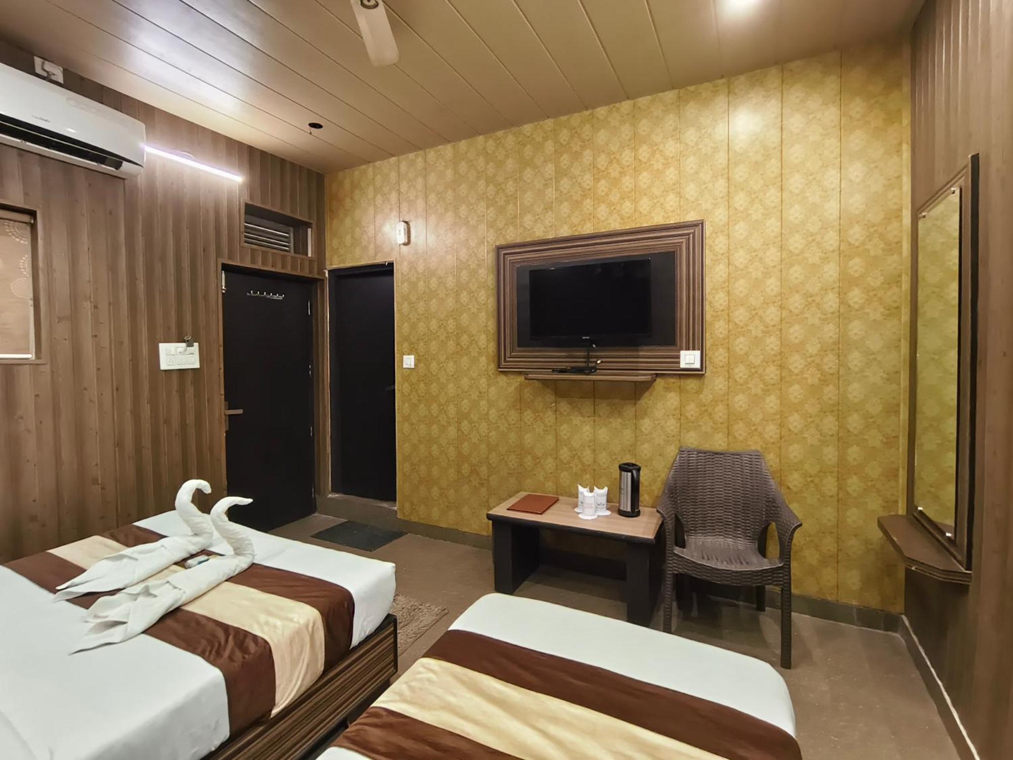 Hotel Pardesi Haridwār Esterno foto